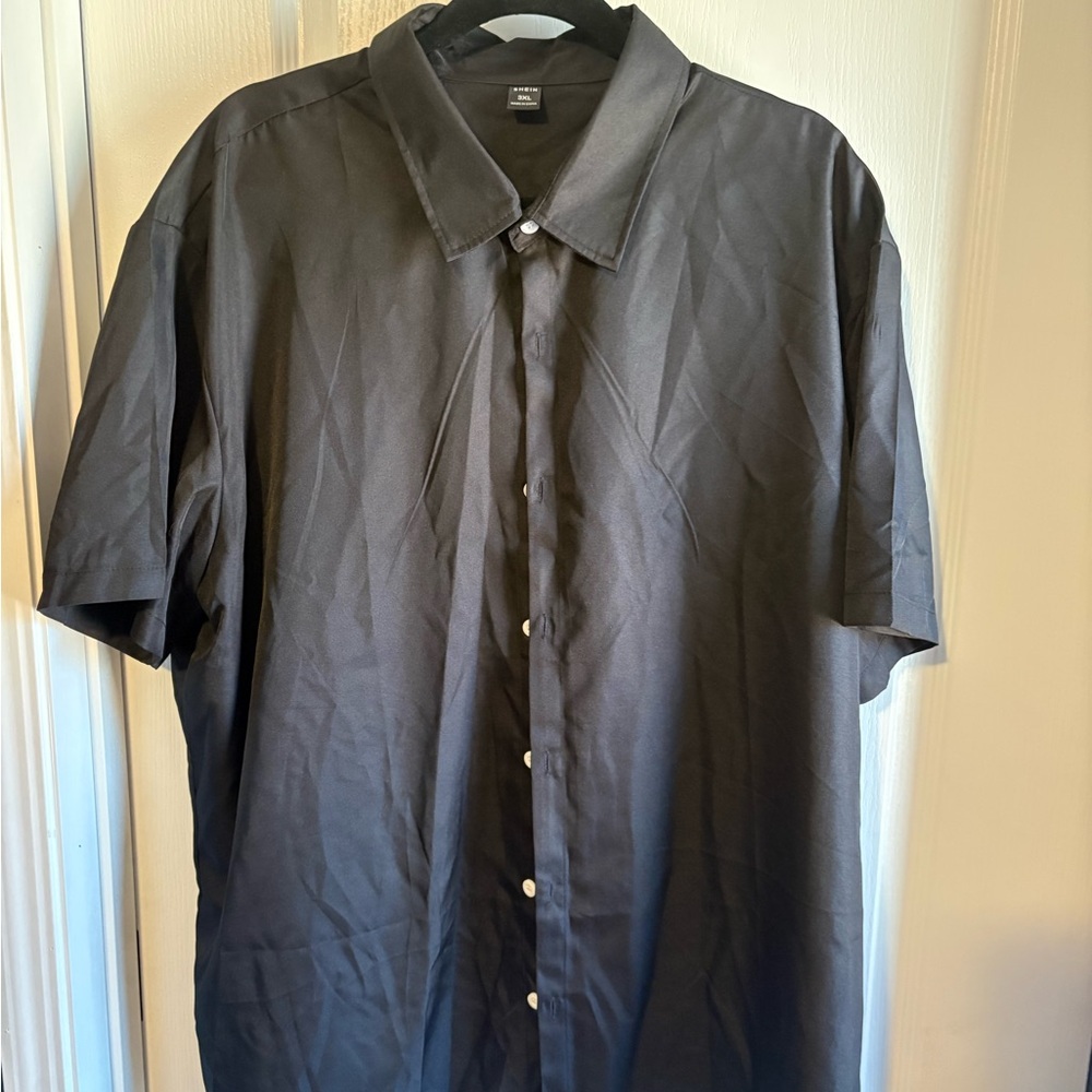 SHEIN Men's Classic Black Button Down Shirt